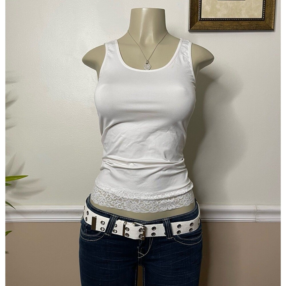 Marilyn Monroe Women’s Seamless Lace Trim Shaping Faja Tank Top